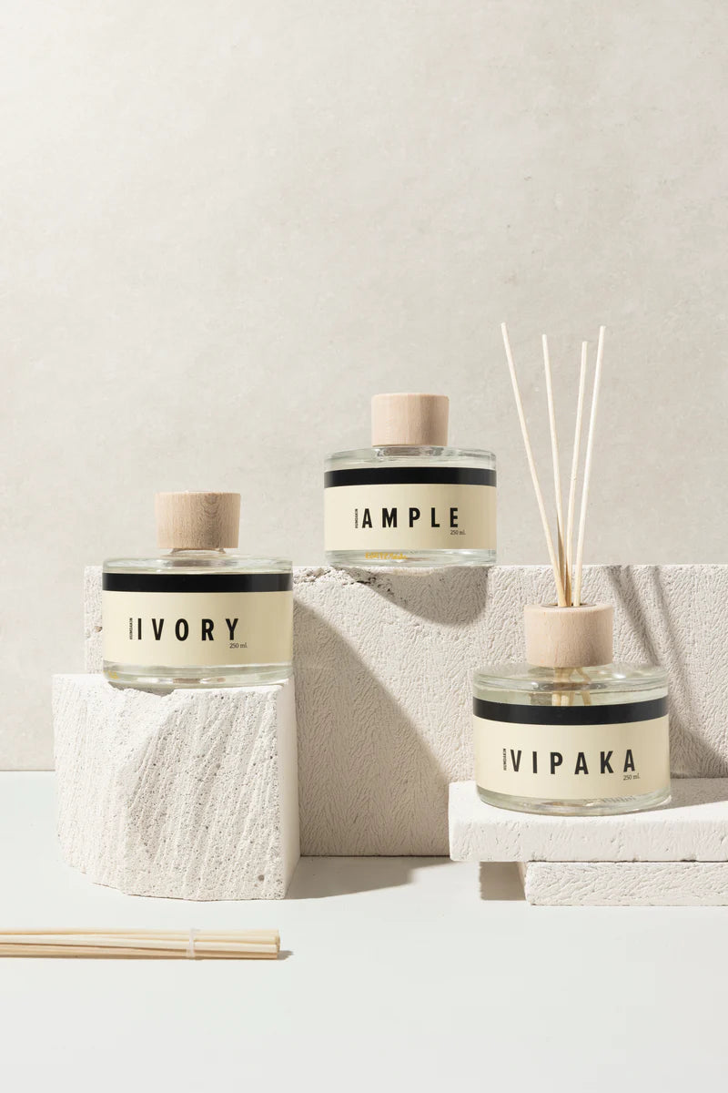 This lovely scent creates a comforting and welcoming atmosphere in your home.
