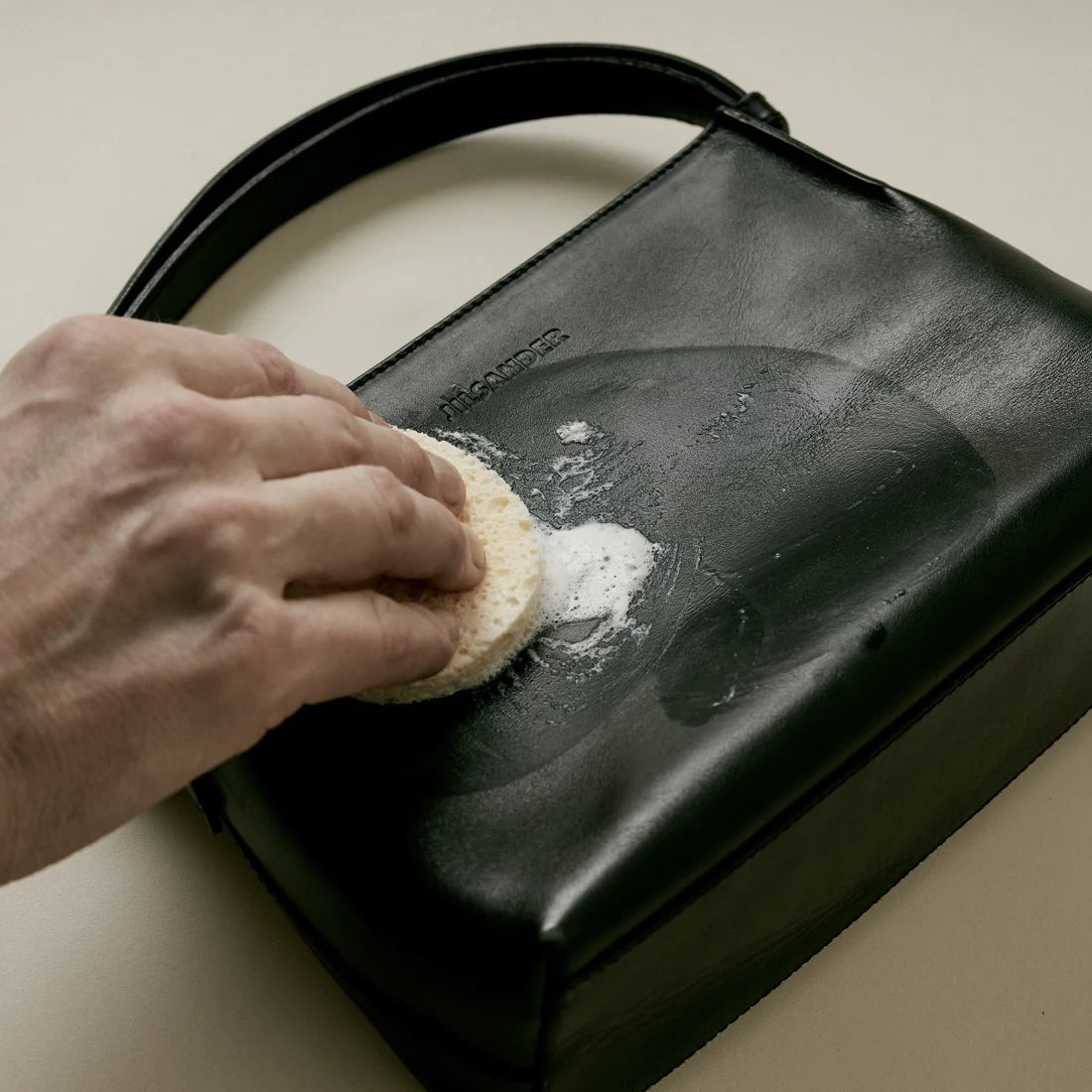 Act Of Caring Καθαριστικό Δέρματος 75ml