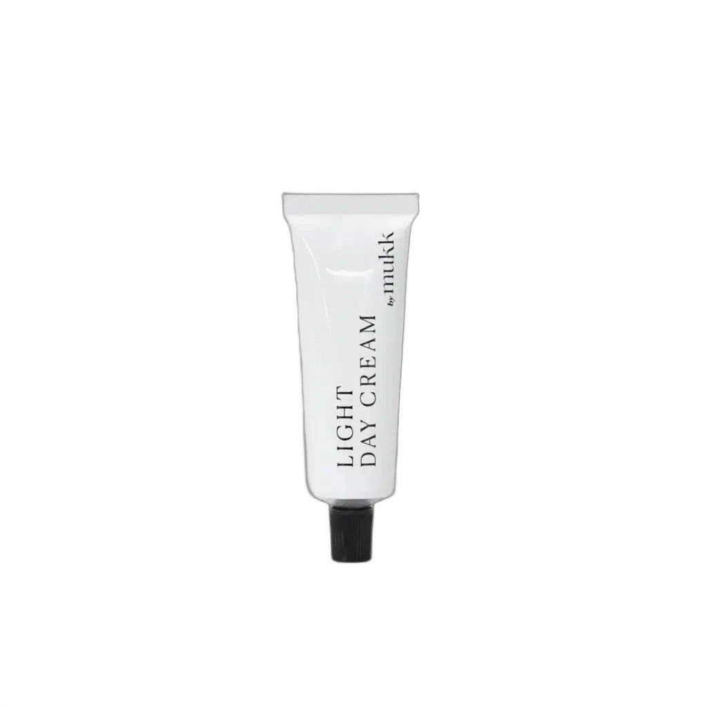 By mukk light day cream.
