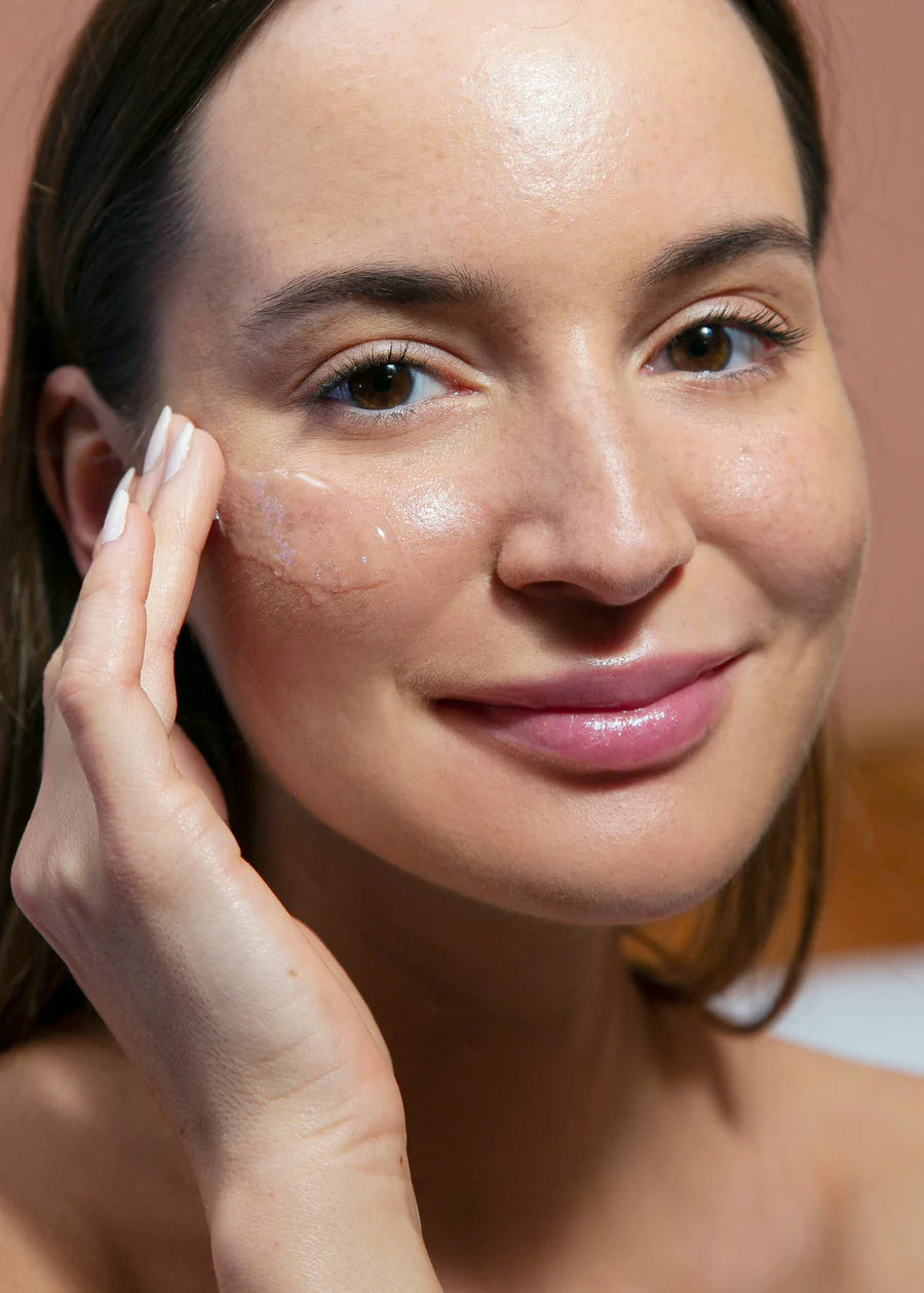 Baiobay face and lips exfoliating scrub for a smooth and radiant skin.