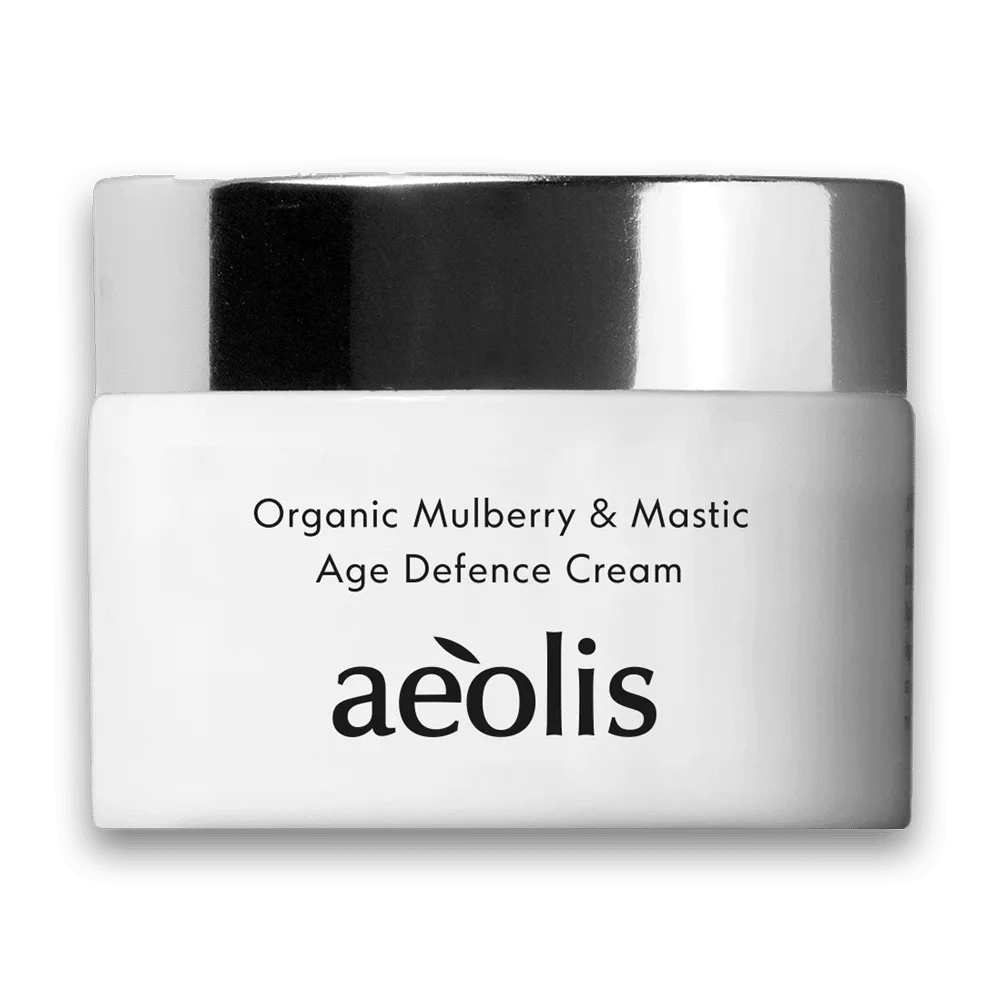 Mastic oil and organic mulberry aid with hydrating, nourishing and improving skin appearance.