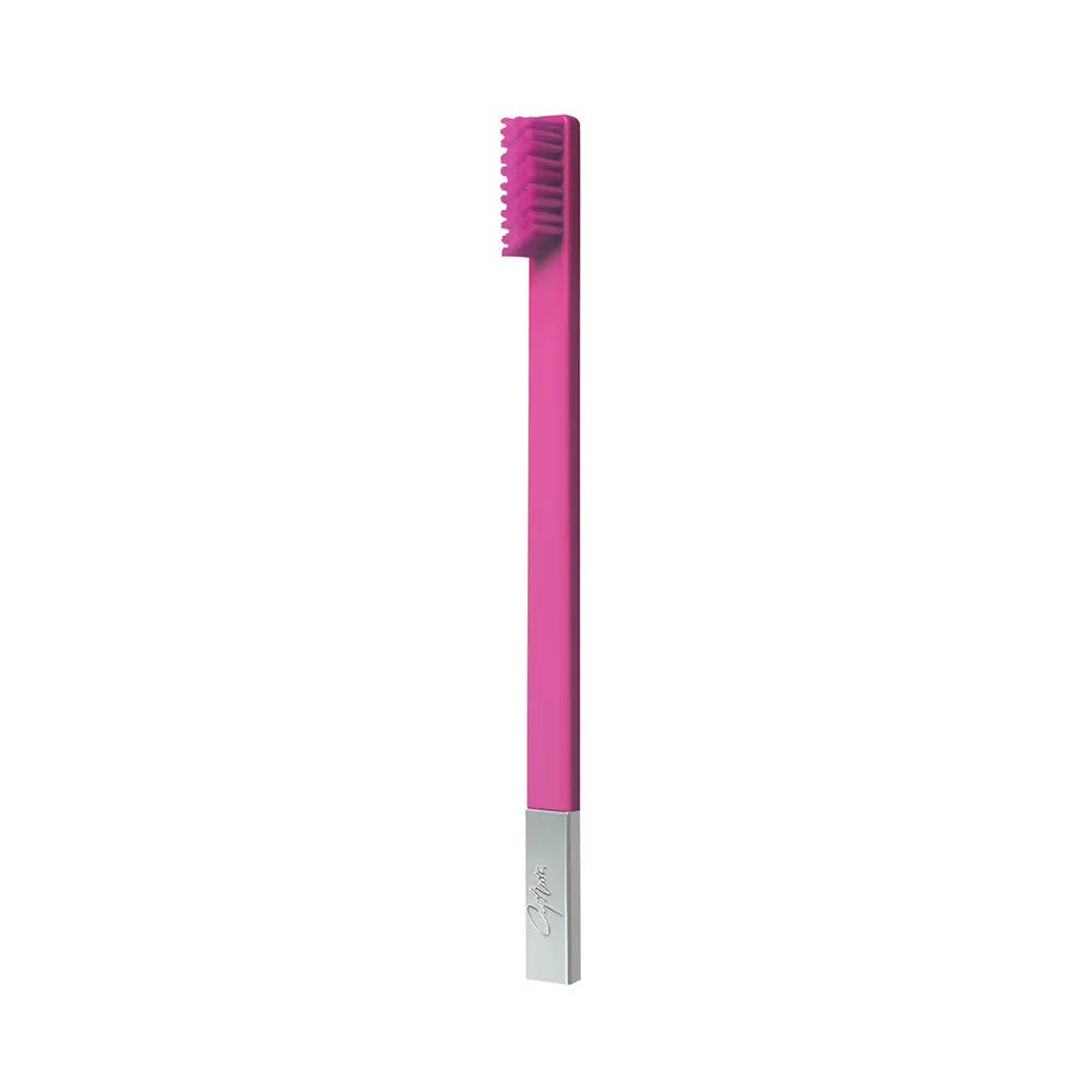 With Apriori's asymmetric soft bristle pad and cross-furrowing cleaning surface, the bubblegum pink and silver pairing will make your oral care routine pop! 