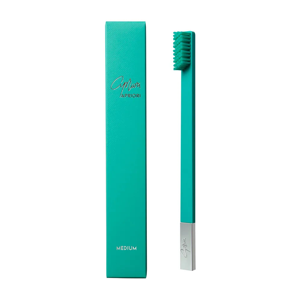 Upgrade your routine with this sustainable toothbrush, suitable for atraumatic hygiene and hypersensitivity.
