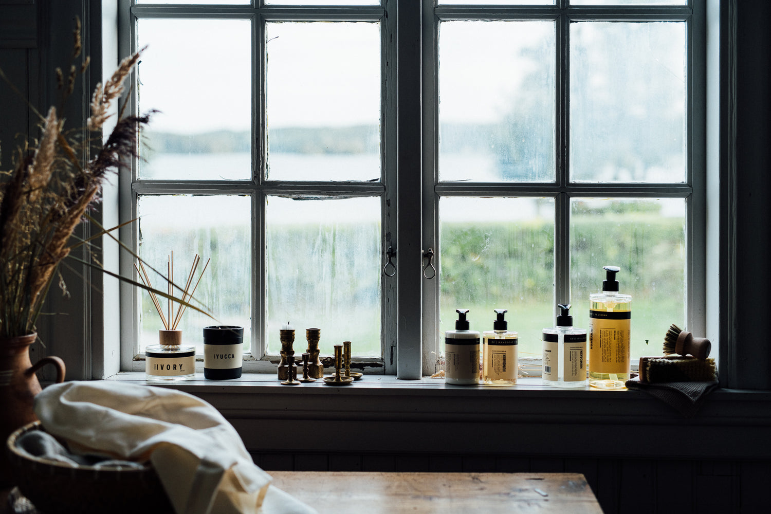 Humdakin's mission is to offer a wide range of household and cleaning products inspired by the Danish coasts and forests.