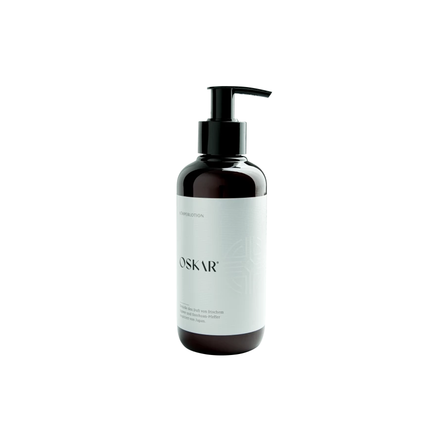 Oskar body lotion. Contains selected, natural ingredients, such as a combination of organic aloe vera juice and a valuable complex of fermented oils, as well as organic Capuaçu butter, organic shea butter and organic argan oil..